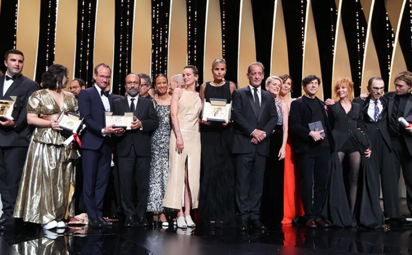 Palmarès de Cannes, quasi intégralement à l’honneur des femmes, à l’image de sa palme d’or, décernée à la réalisatrice, Julia Ducournau, avec son film « Titane ».