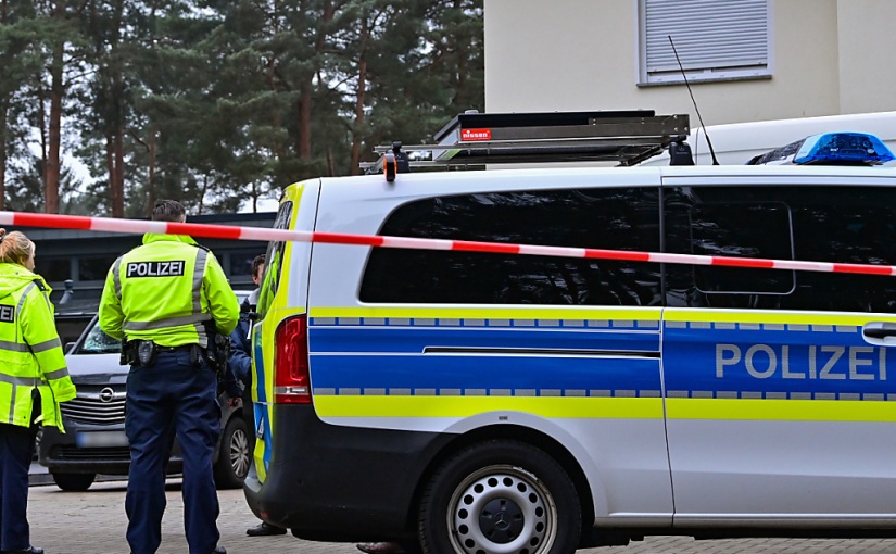 Allemagne : Une femme et ses trois enfants tués par leur père à cause d’un faux passe sanitaire.